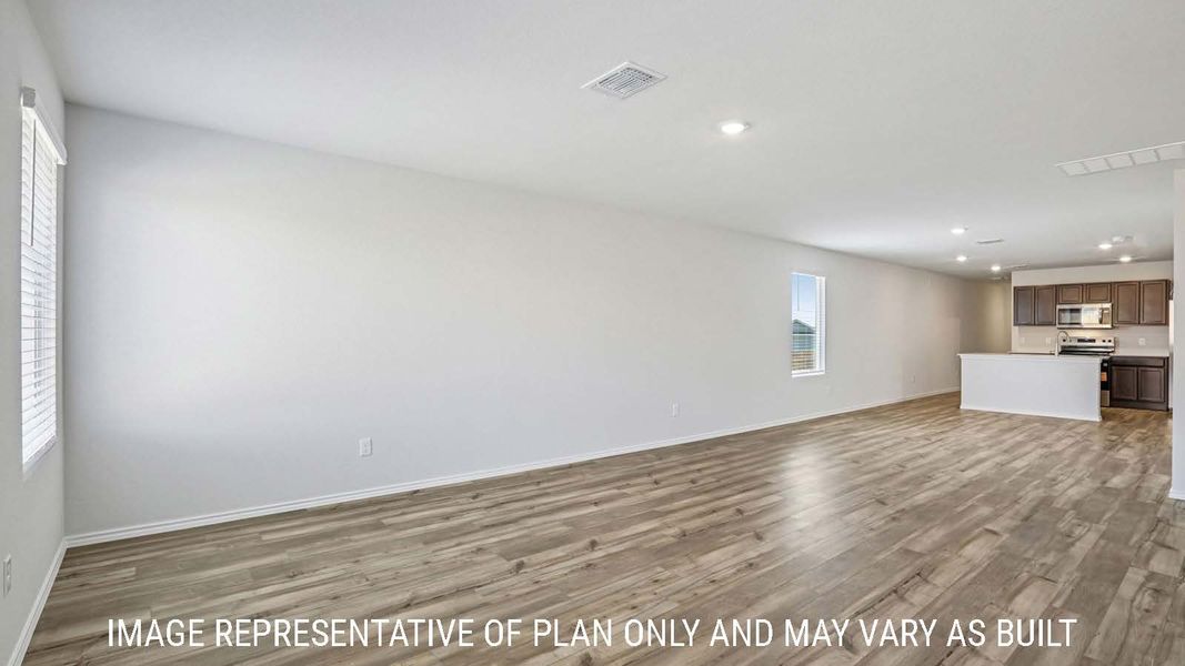 Representative unfurnished interior of a home built from the Caprock by D.R. Horton in Pecan Creek, Temple (Image 17).