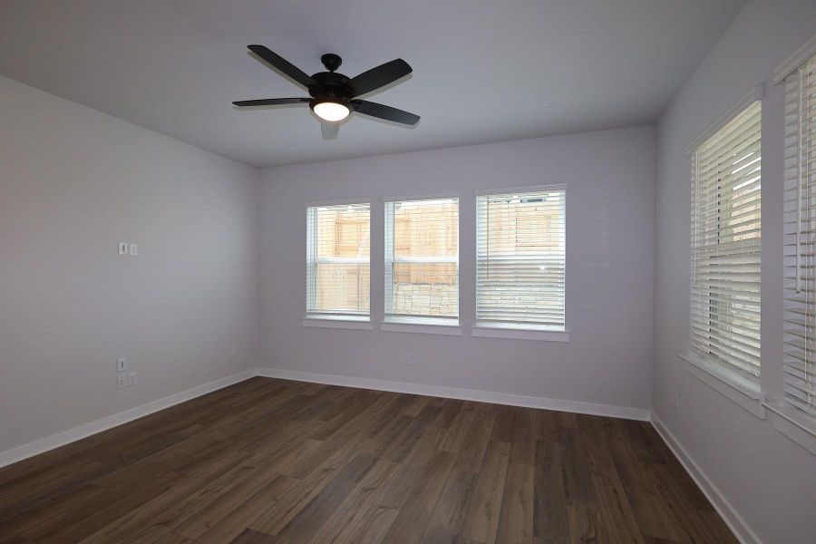 Spacious, unfurnished interior of a new home in Park Central, Georgetown (Image 11).