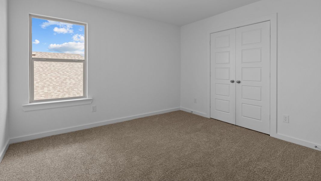 Spacious, unfurnished interior of a new home in Allen Farms, Lubbock (Image 19).