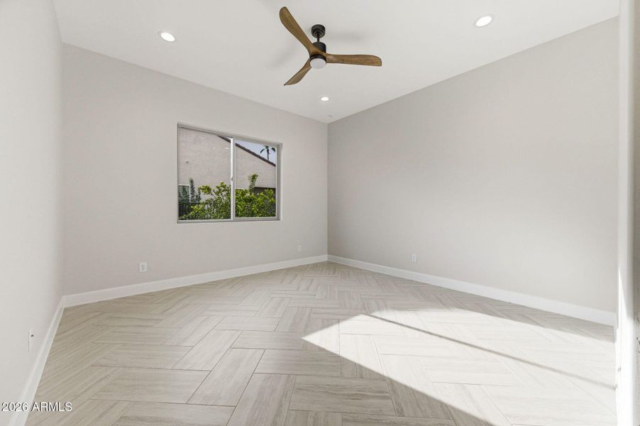 37-web-or-mls-5318 W Snowbird Dr-37