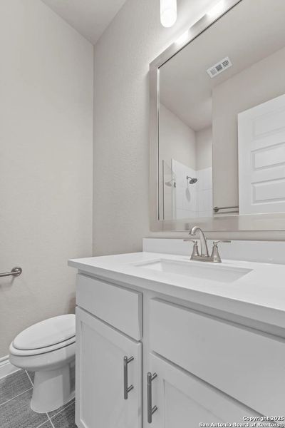 Furnished interior view inside a new home in Legacy at Lake Dunlap, New Braunfels (Image 10).