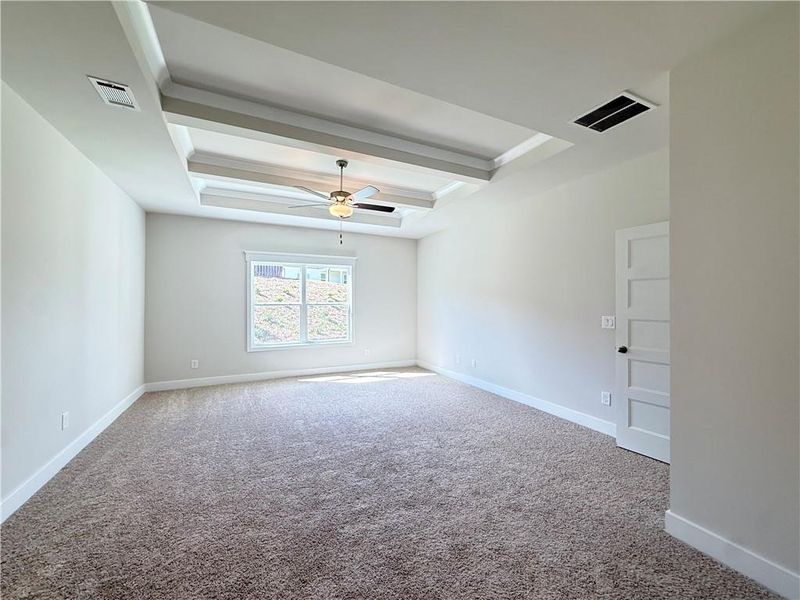 Spacious, unfurnished interior of a new home in Ponderosa Farms Reserve, Gainesville (Image 34).