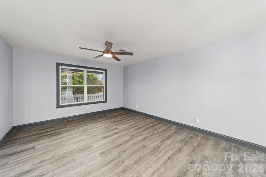 Spacious, unfurnished interior of a new home in , Orangeburg (Image 43).