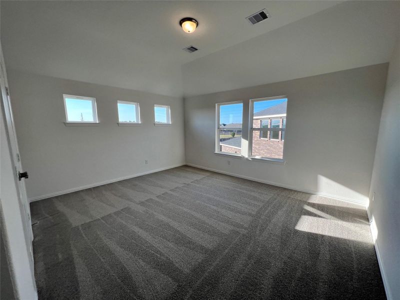 Spacious, unfurnished interior of a new home in Cypress Green, Hockley (Image 12).