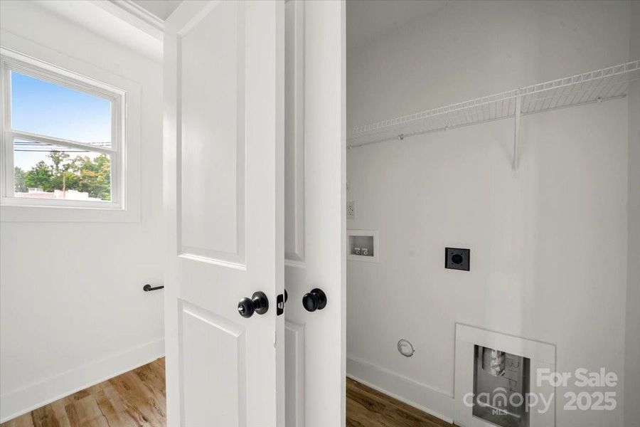 Image 38 of a home in .