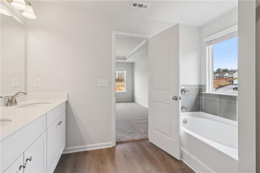 Furnished interior view inside a new home in Abbotts Crossing, Conyers (Image 17).