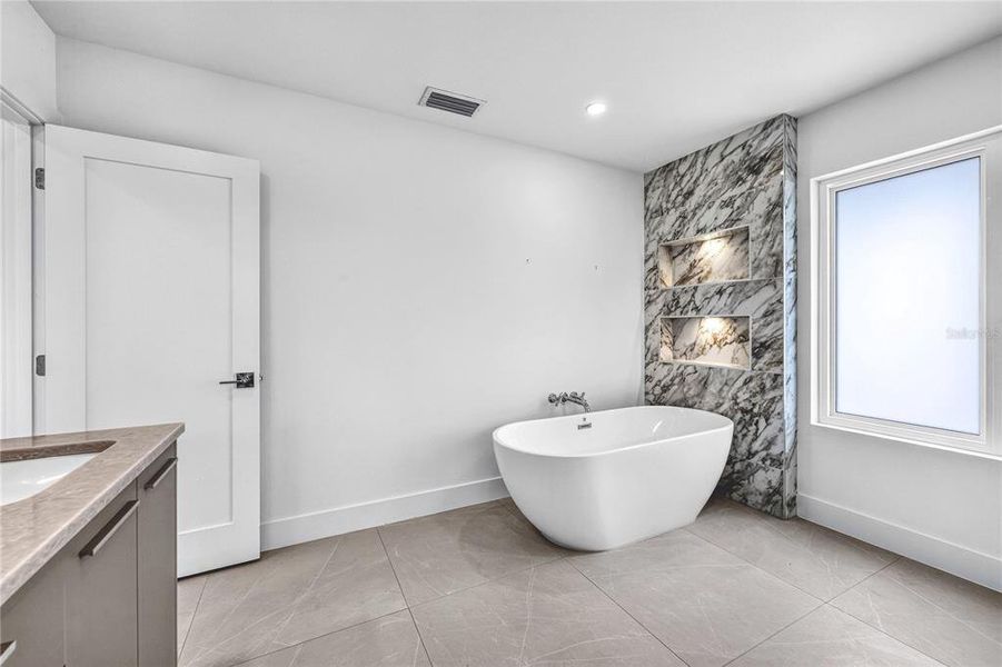 Furnished interior view inside a new home in , Sarasota (Image 18).
