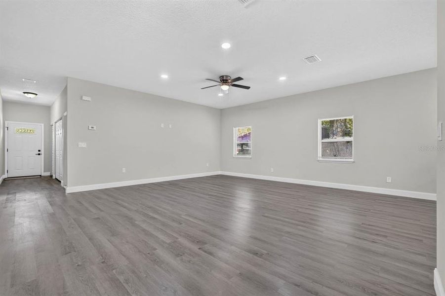 Spacious, unfurnished interior of a new home in , Daytona Beach (Image 29). Spacious, unfurnished interior of a new home in , Daytona Beach (Image 29).