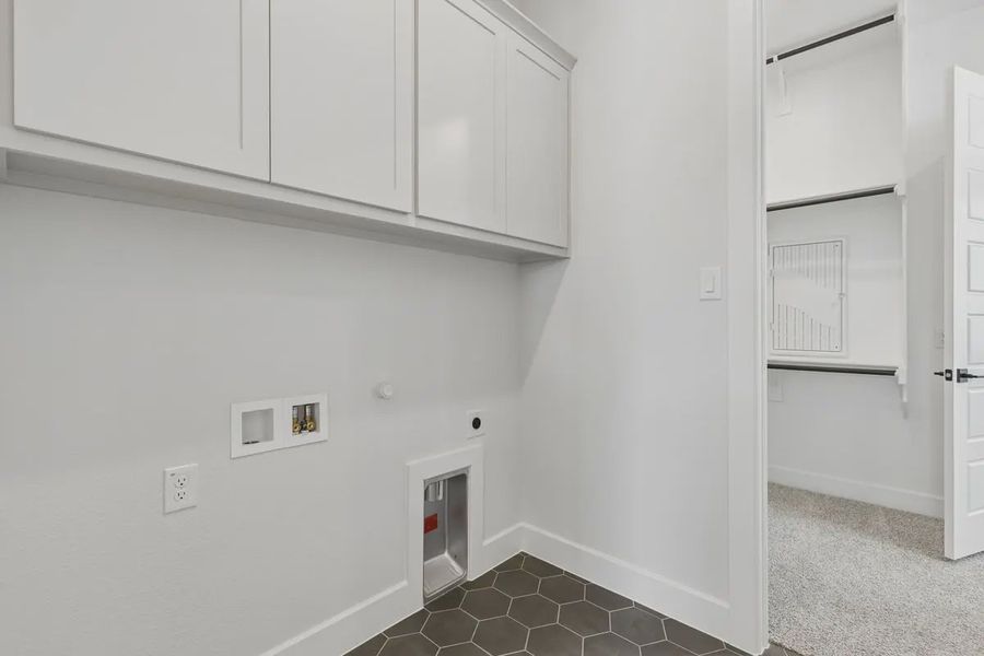 Spacious, unfurnished interior of a new home in The Grove Frisco, Frisco (Image 17). Spacious, unfurnished interior of a new home in The Grove Frisco, Frisco (Image 17).