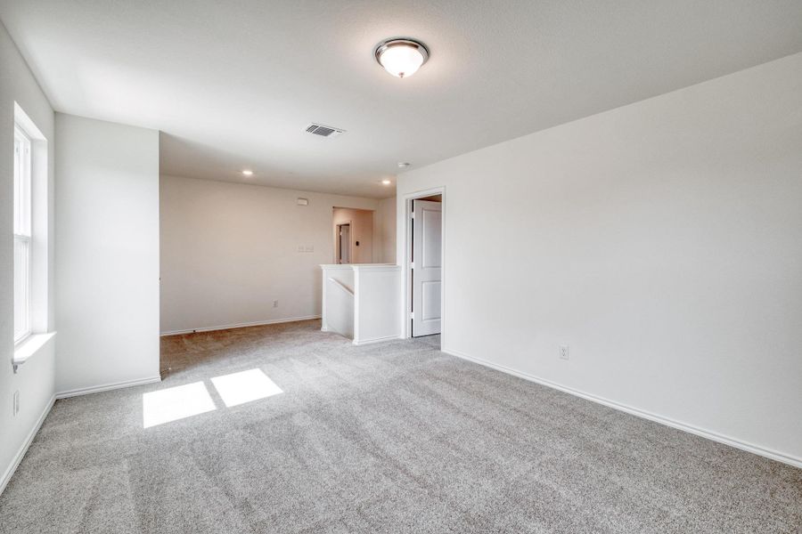 Spacious, unfurnished interior of a new home in Sonterra - Cool Water, Jarrell (Image 27). Spacious, unfurnished interior of a new home in Sonterra - Cool Water, Jarrell (Image 27).