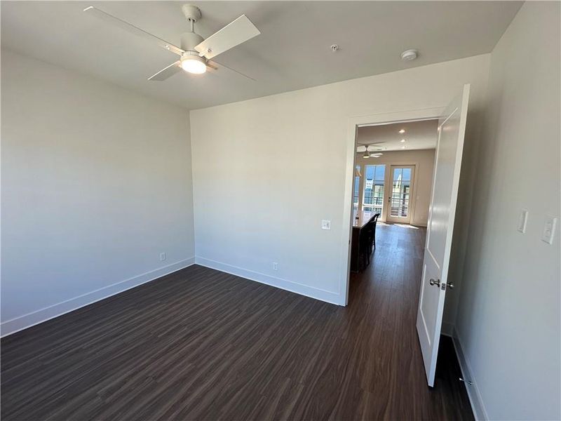 Spacious, unfurnished interior of a new home in , Atlanta (Image 10).