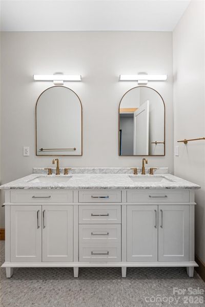 Double vanity