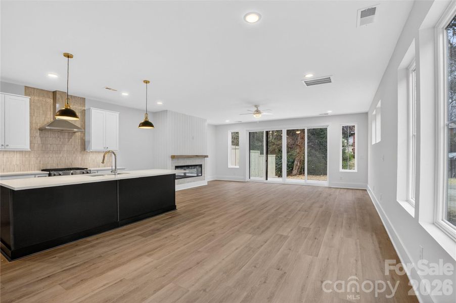 Spacious, unfurnished interior of a new home in , Charlotte (Image 20).