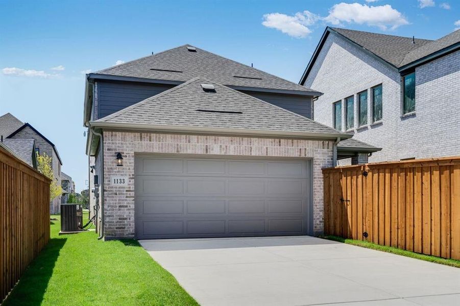 Front exterior of a new home in Cross Creek Meadows 40s, Celina, TX, highlighting curb appeal (Image 18). Front exterior of a new home in Cross Creek Meadows 40s, Celina, TX, highlighting curb appeal (Image 18).
