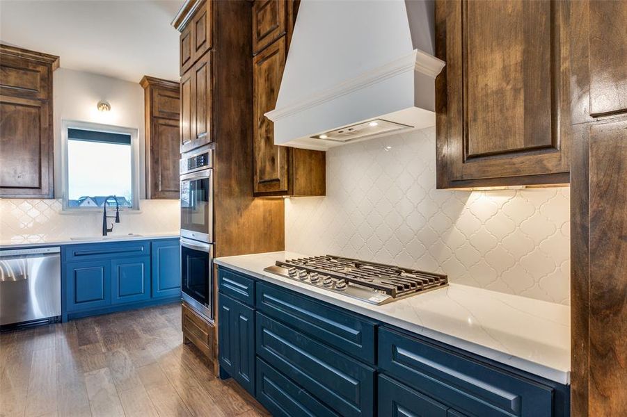 Furnished interior view inside a new home in , Aledo (Image 8).