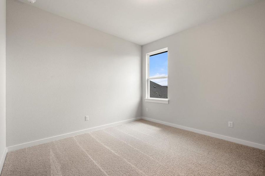 Spacious, unfurnished interior of a new home in Heritage, Dripping Springs (Image 18).