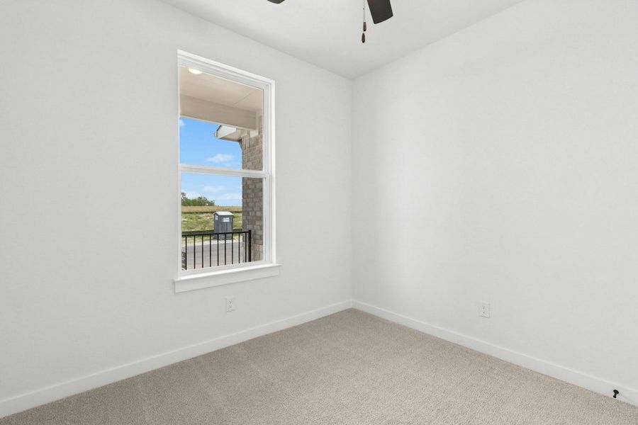 Spacious, unfurnished interior of a new home in University Heights, Round Rock (Image 27).