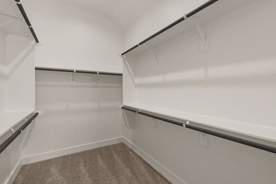 Spacious, unfurnished interior of a new home in Evergreen, Fulshear (Image 11).