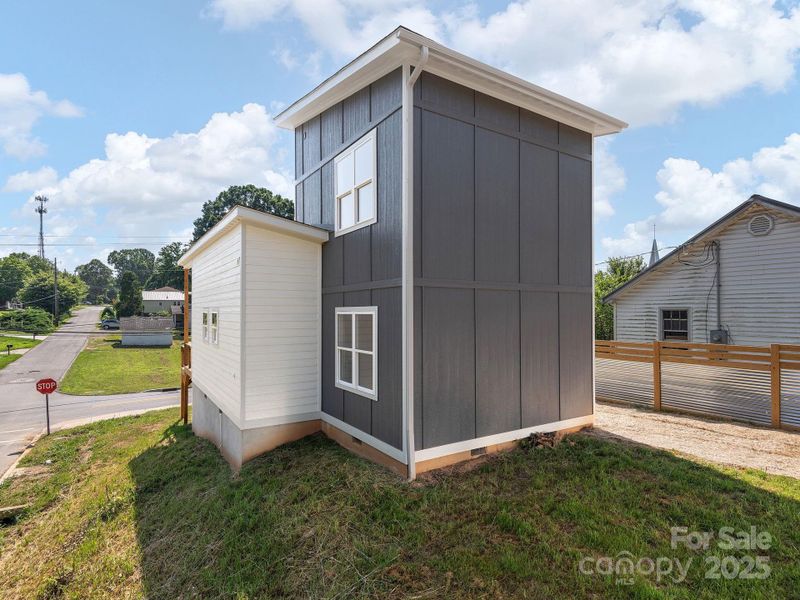 Exterior details and patio area of a home in , Asheville (Image 3).