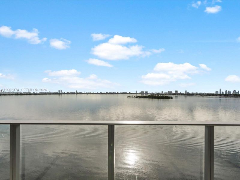 Natural landscape and outdoor views near  in Miami (Image 64).