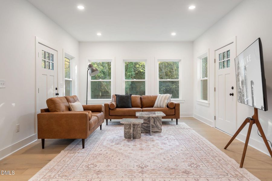 11-web-or-mls-DSC08204 11-web-or-mls-DSC08204