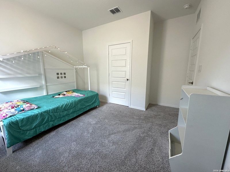 Furnished interior view inside a new home in Corley Farms, Boerne (Image 11). Furnished interior view inside a new home in Corley Farms, Boerne (Image 11).