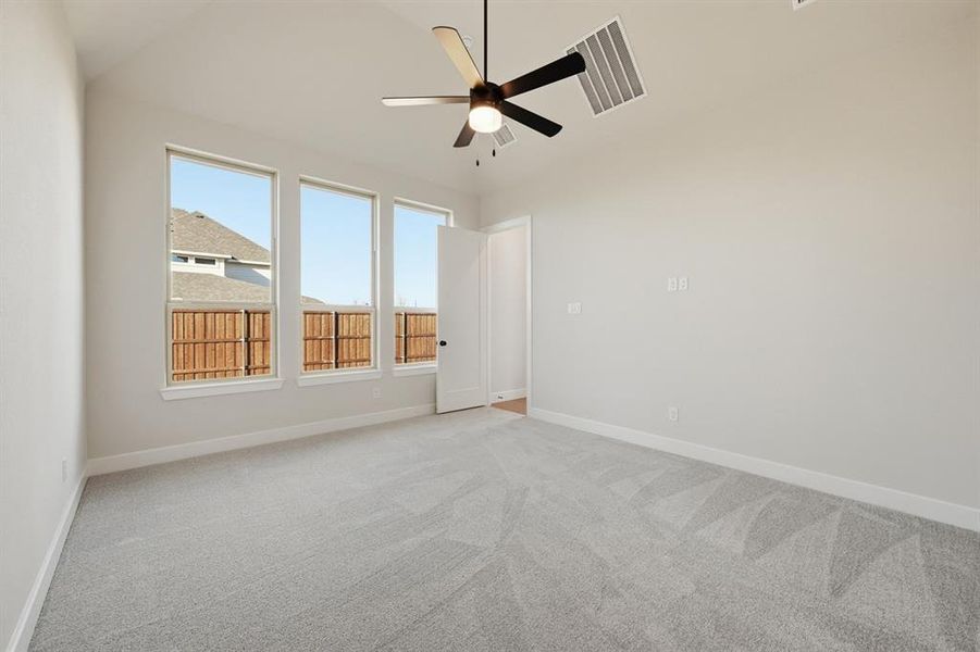 Spacious, unfurnished interior of a new home in Star Trail, Prosper (Image 20).