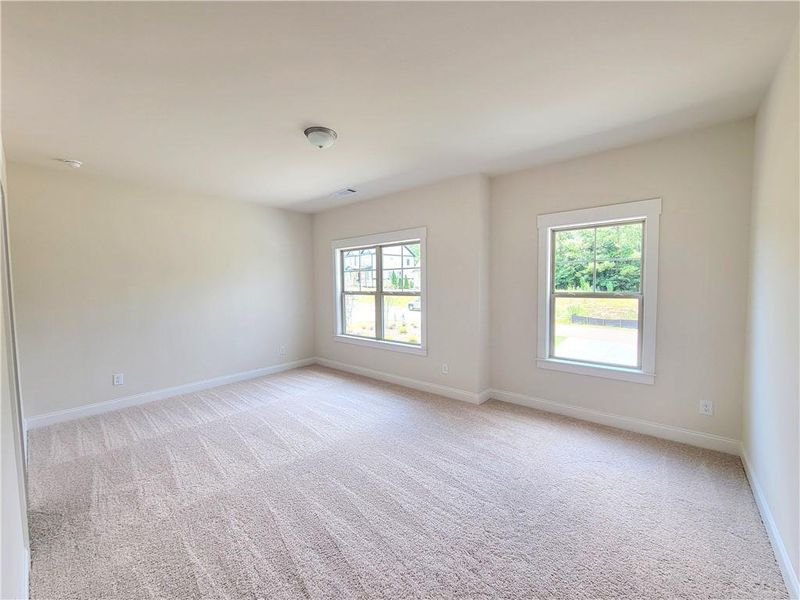 Spacious, unfurnished interior of a new home in , Jefferson (Image 21).