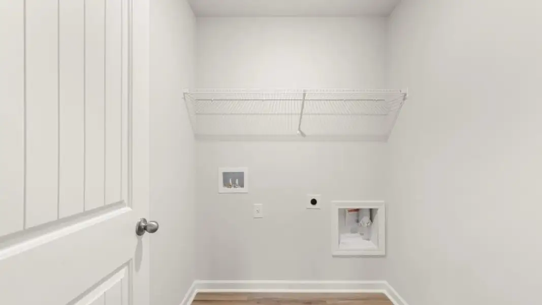 Spacious, unfurnished interior of a new home in Lost Creek, Dallas (Image 17). Spacious, unfurnished interior of a new home in Lost Creek, Dallas (Image 17).