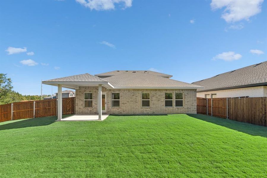 Exterior details and patio area of a home in Caldwell Lakes, Dallas (Image 23). Exterior details and patio area of a home in Caldwell Lakes, Dallas (Image 23).