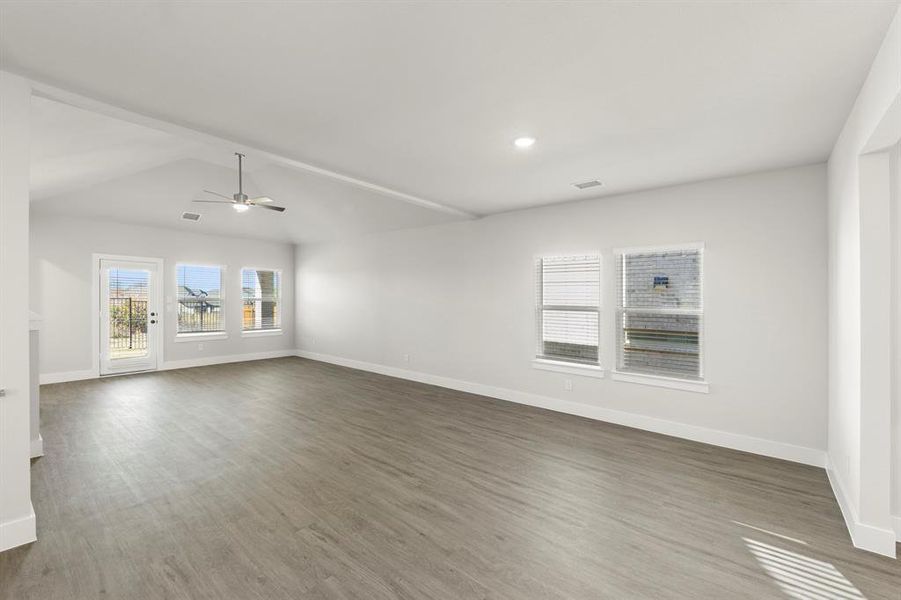 09. 705 Valley Pines - Dining 09. 705 Valley Pines - Dining