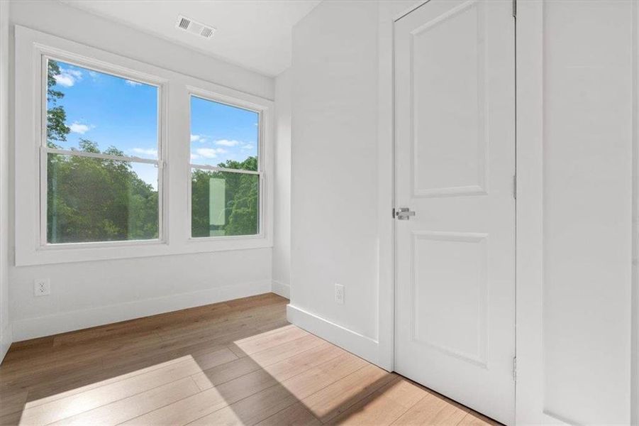 Spacious, unfurnished interior of a new home in , Atlanta (Image 29). Spacious, unfurnished interior of a new home in , Atlanta (Image 29).