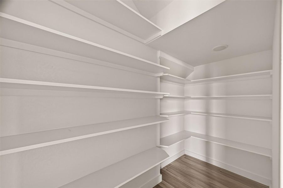 Spacious, unfurnished interior of a new home in , Houston (Image 18).