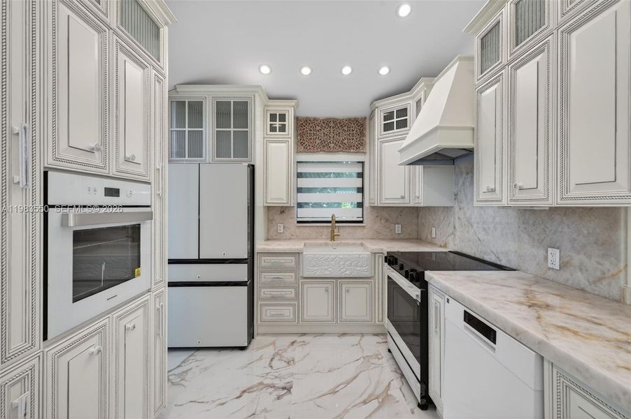 Furnished interior view inside a new home in , Biscayne Park (Image 16).