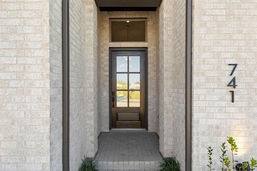 06. 741 Capella - Ext. Entry (2) 06. 741 Capella - Ext. Entry (2)