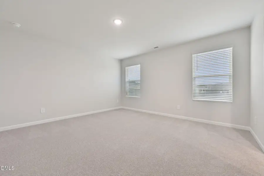 15 - Primary bed