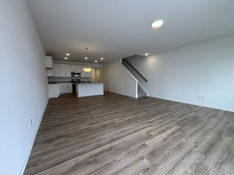 Spacious, unfurnished interior of a new home in CraigStone, Woodruff (Image 8).