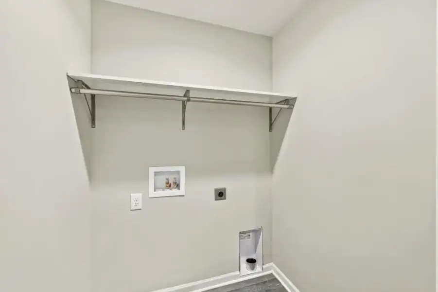 Spacious, unfurnished interior of a new home in , Lula (Image 13).