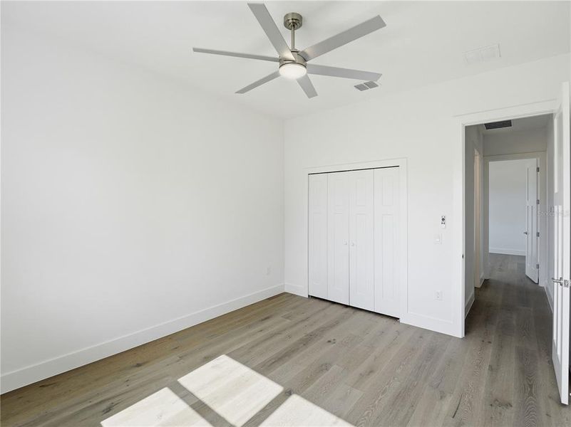 Spacious, unfurnished interior of a new home in , St. Cloud (Image 77).