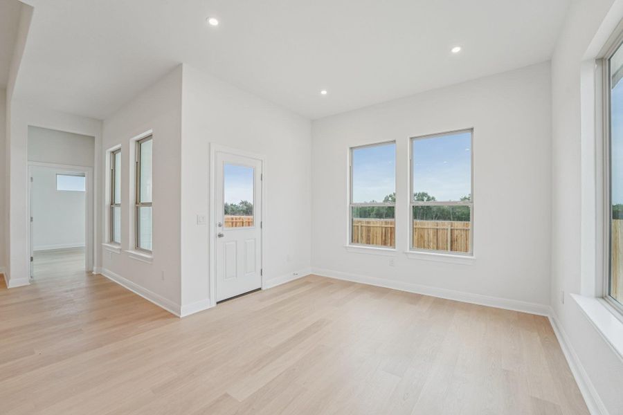 Spacious, unfurnished interior of a new home in Sage Hollow, Kyle (Image 26).