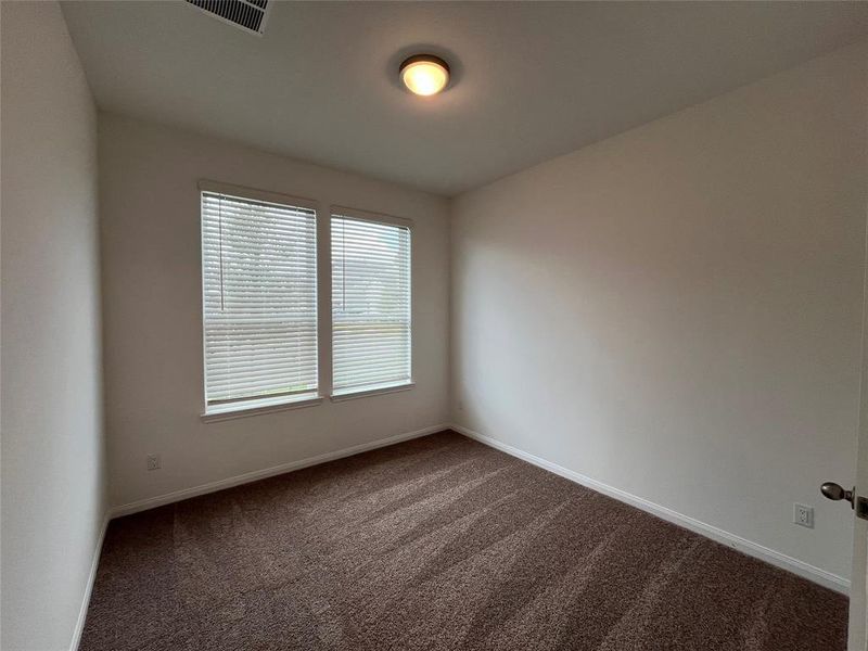 Spacious, unfurnished interior of a new home in Wellspring, Round Rock (Image 24).