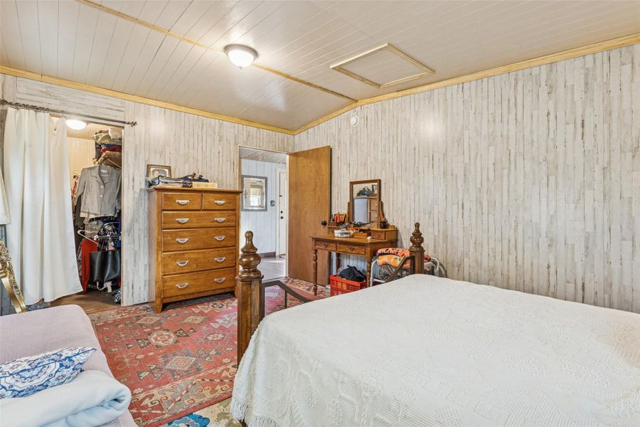 Furnished interior view inside a new home in , Huntsville (Image 6).