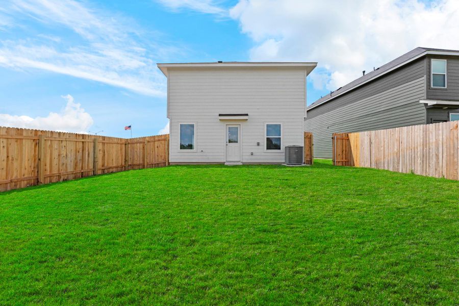 Exterior details and patio area of a home in , Maxwell (Image 3).
