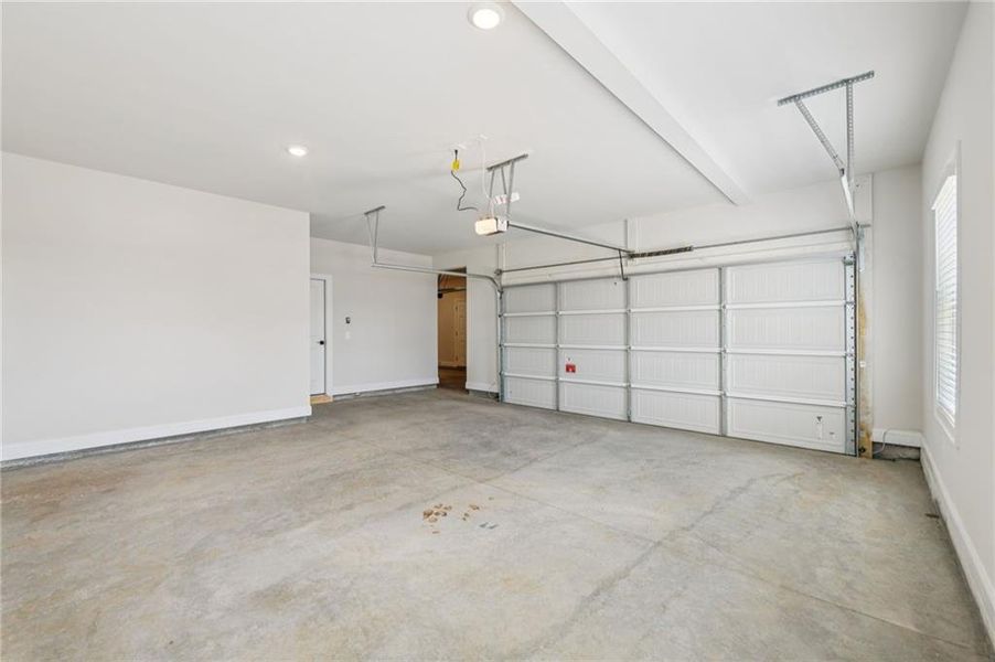 Spacious, unfurnished interior of a new home in River Pointe, Monroe (Image 51).