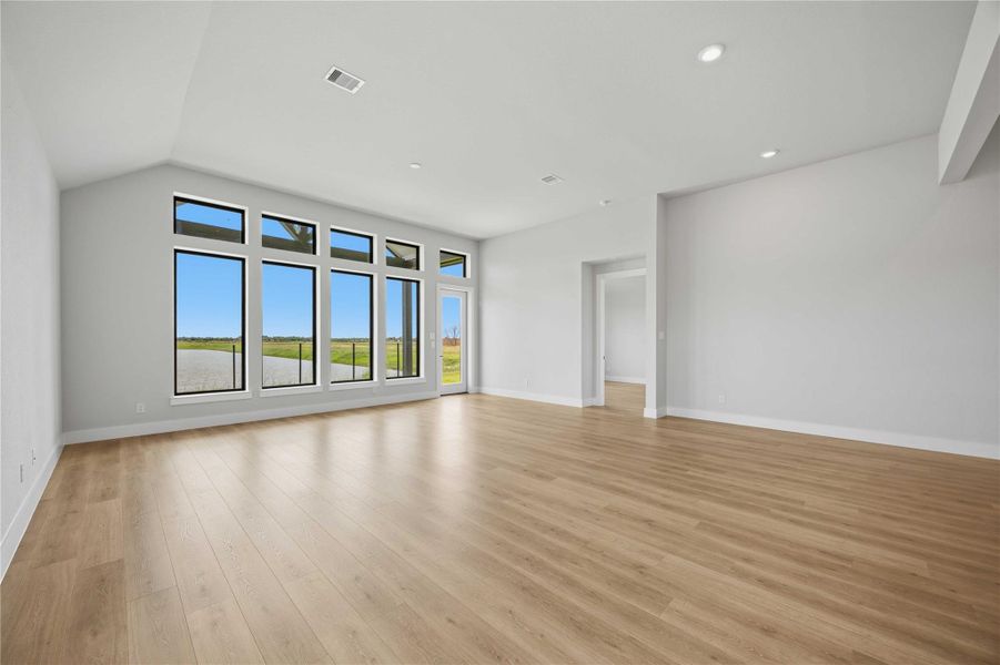 Spacious, unfurnished interior of a new home in Ellwood, Iowa Colony (Image 12). Spacious, unfurnished interior of a new home in Ellwood, Iowa Colony (Image 12).