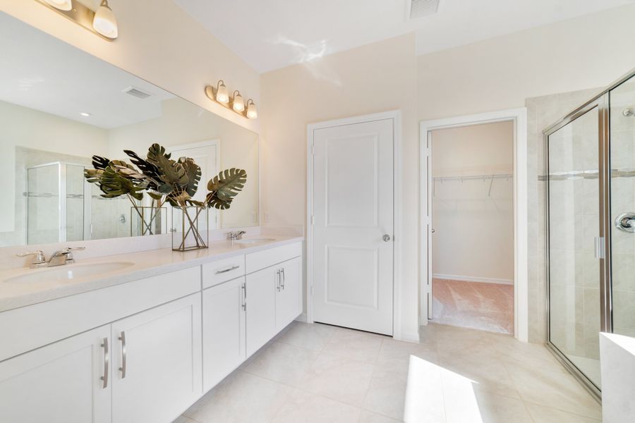 Representative furnished interior of a home built from the Cambridge by Beazer Homes in Estates at Lake Jesup, Sanford (Image 7).