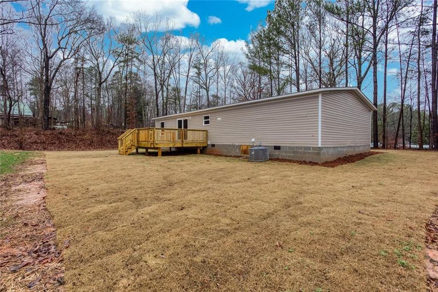 Exterior details and patio area of a home in , Dallas (Image 15).