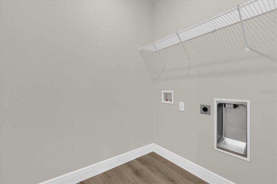 Spacious, unfurnished interior of a new home in , Summerfield (Image 22).