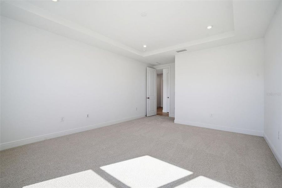 Spacious, unfurnished interior of a new home in Coasterra, Palmetto (Image 49).