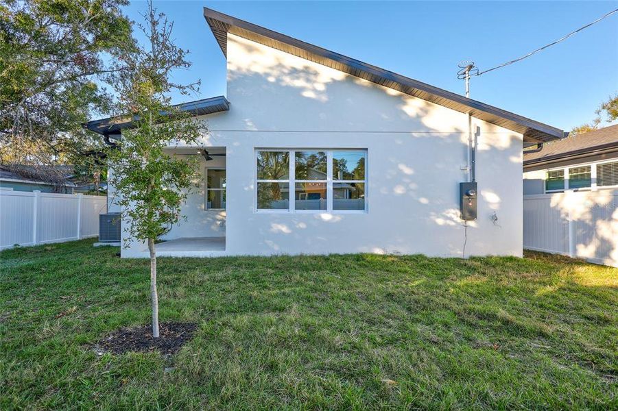 Exterior details and patio area of a home in , Gulfport (Image 27).